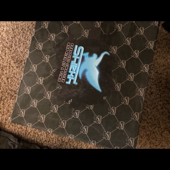 Black thigh high, leather like, heeled boots - Picture 2 of 3